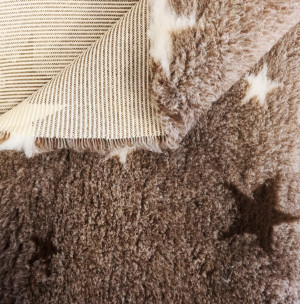 VetBed paklājs - guļvieta suņiem  ar gumijotu pamatni 100x150 cm Brown Stars
