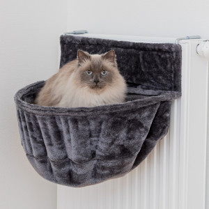 Trixie guļvieta kaķiem pie radiatora 55x15x36 XXL Grey Plush