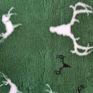 VetBed paklājs - guļvieta suņiem  ar gumijotu pamatni 100x150 cm Green