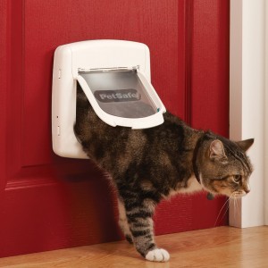 Petsafe Staywell® Magnetic durvis ar magnētu lieliem kaķiem un maziem suņiem, balts
